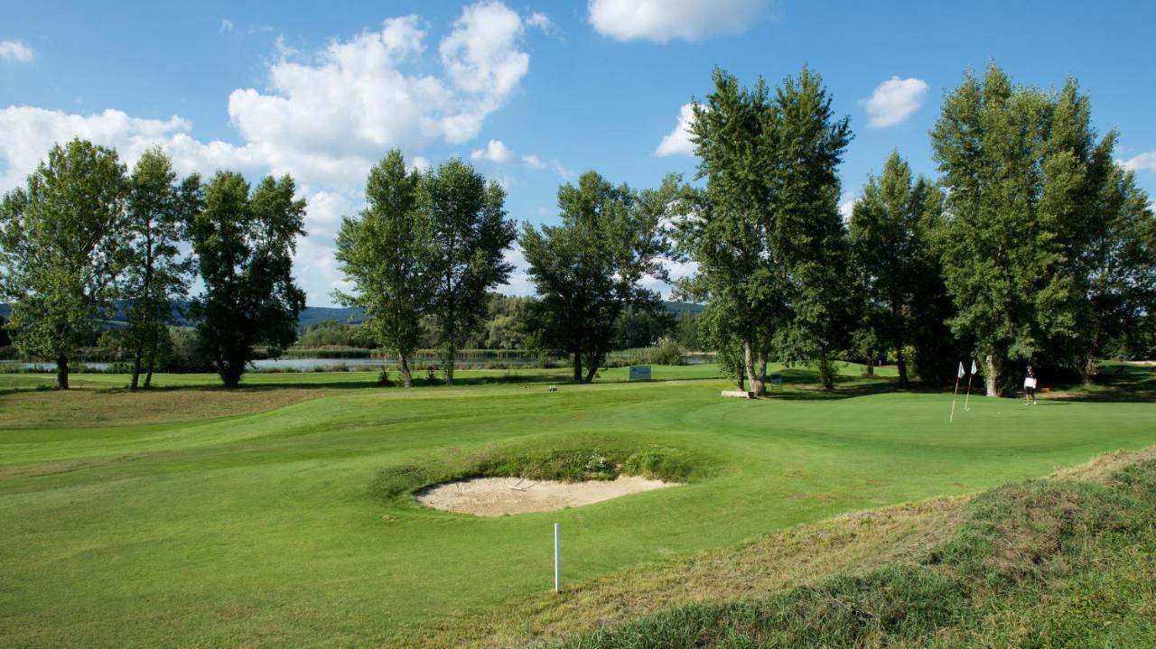Apartman Greenbay Golf Trenčín Dış mekan fotoğraf