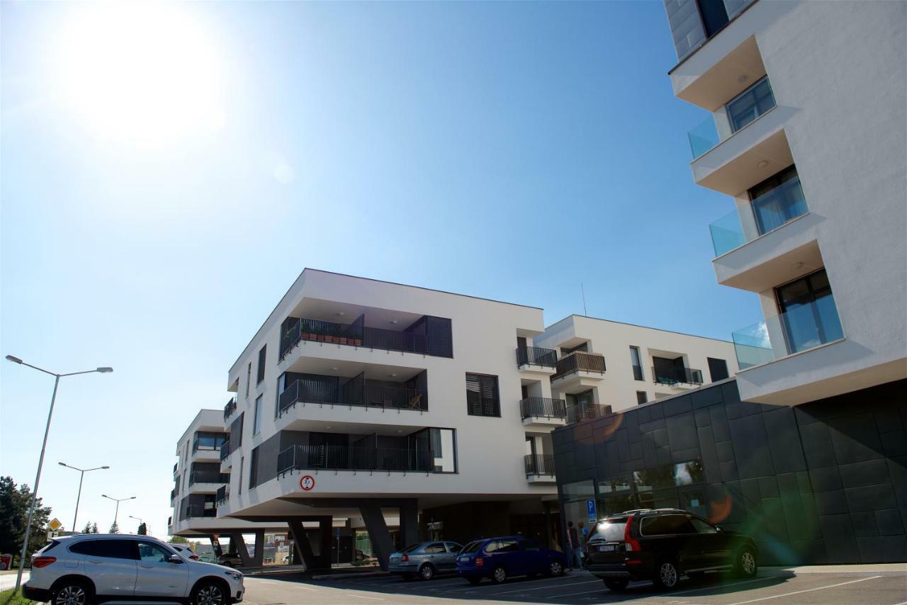Apartman Greenbay Golf Trenčín Dış mekan fotoğraf